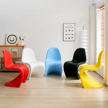 Nordic Minimalistický Dizajnér Stohovateľné Voľný čas Kreatívne Vonkajšie Rokovania Čisté Červené Plastové S-tvarované Jedálenský Stôl, Stoličky Naskladané